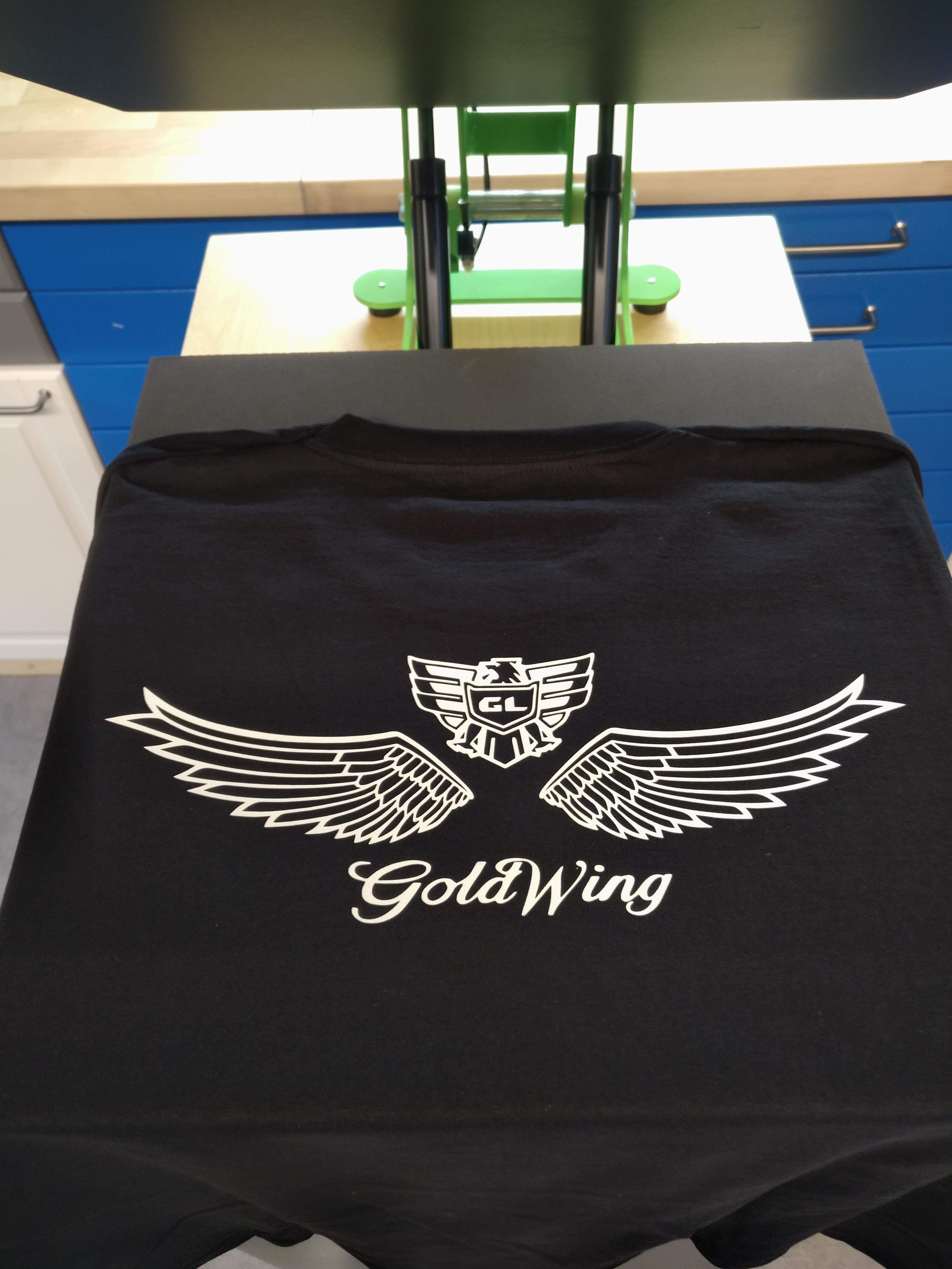 Logo GoldWing auf T-Shirt