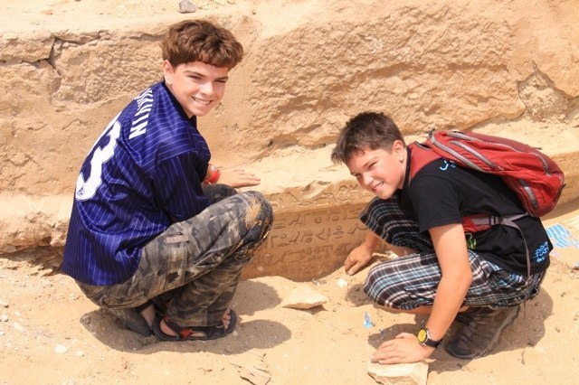 Zwei Archäologen am Werk