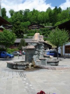 ein moderner Brunnen