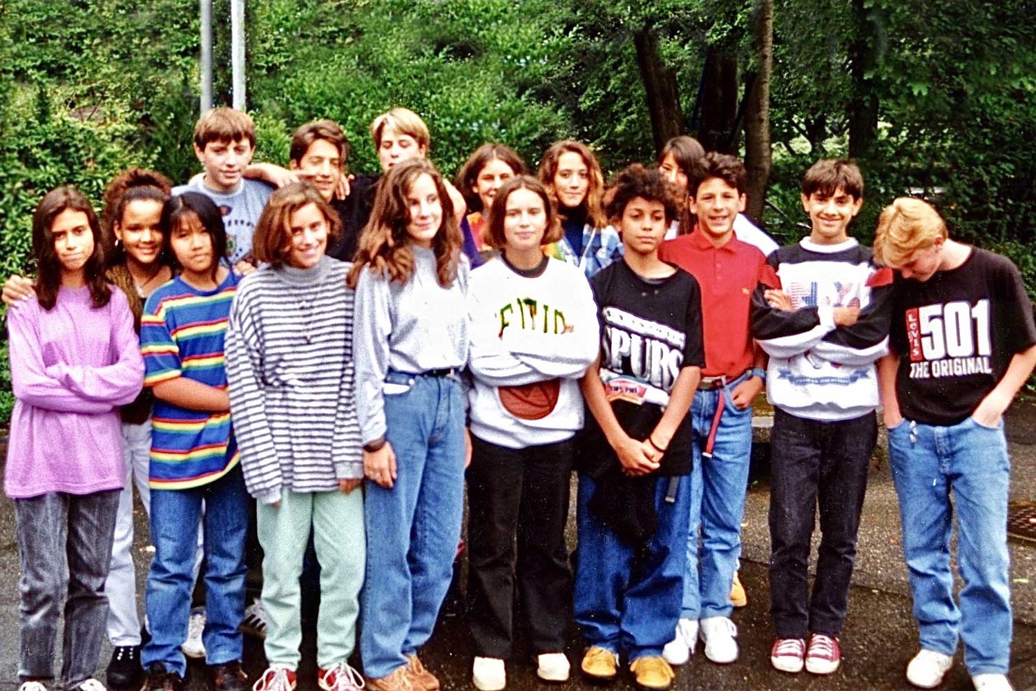 Class F 1995, with Bruno (fourth from the right, front row), who invented the name RADIO AKTIV