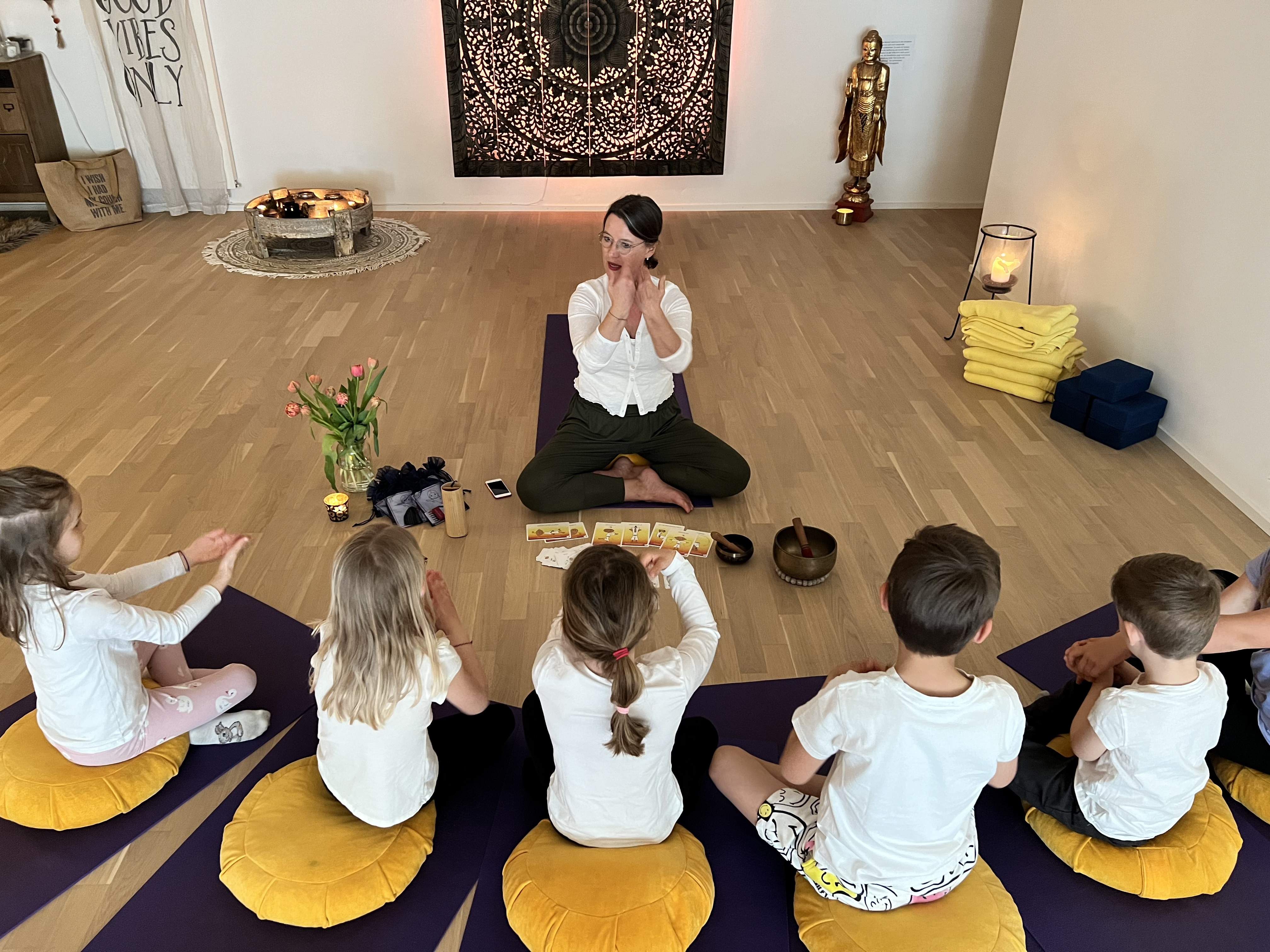 Kinder Yoga neu  Studio Fällanden Bewegen Entspannen Kinderyoga
