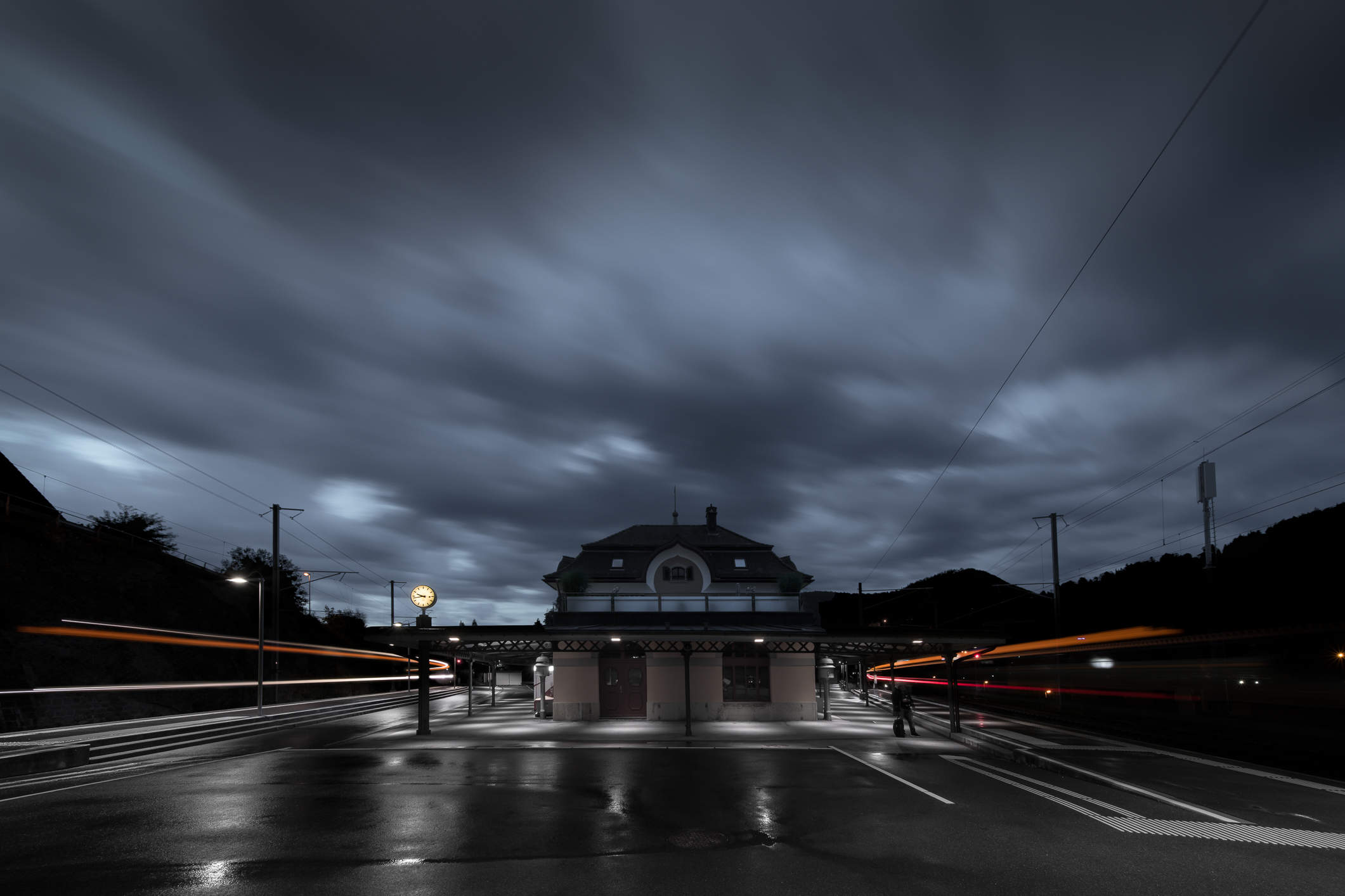 Historischer Bahnhof Lichtensteig nach einem heftigen Gewitter - Langzeitbelichtung