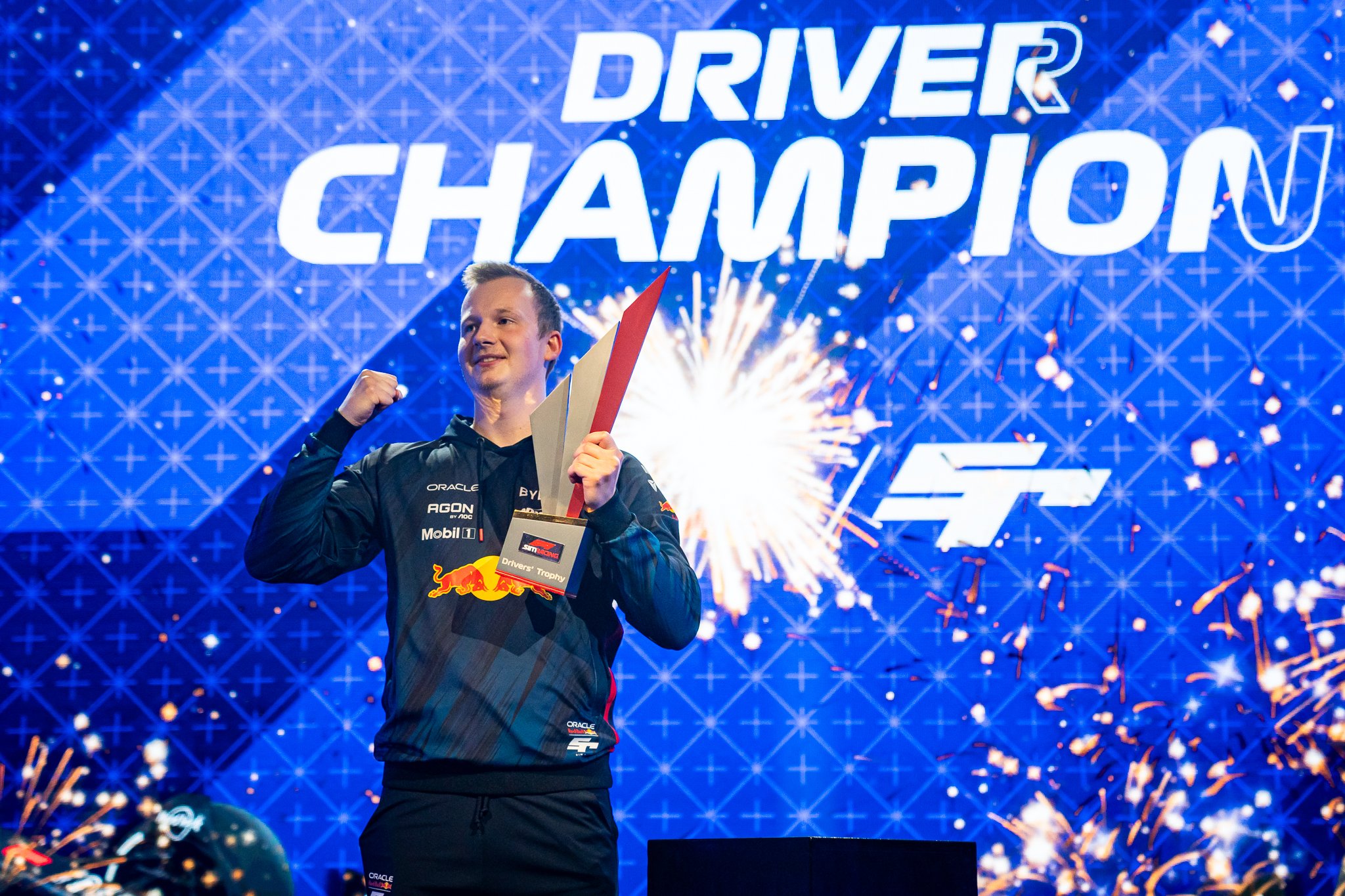 liam parnell frede rasmussen champ 2024 red bull f1 esports