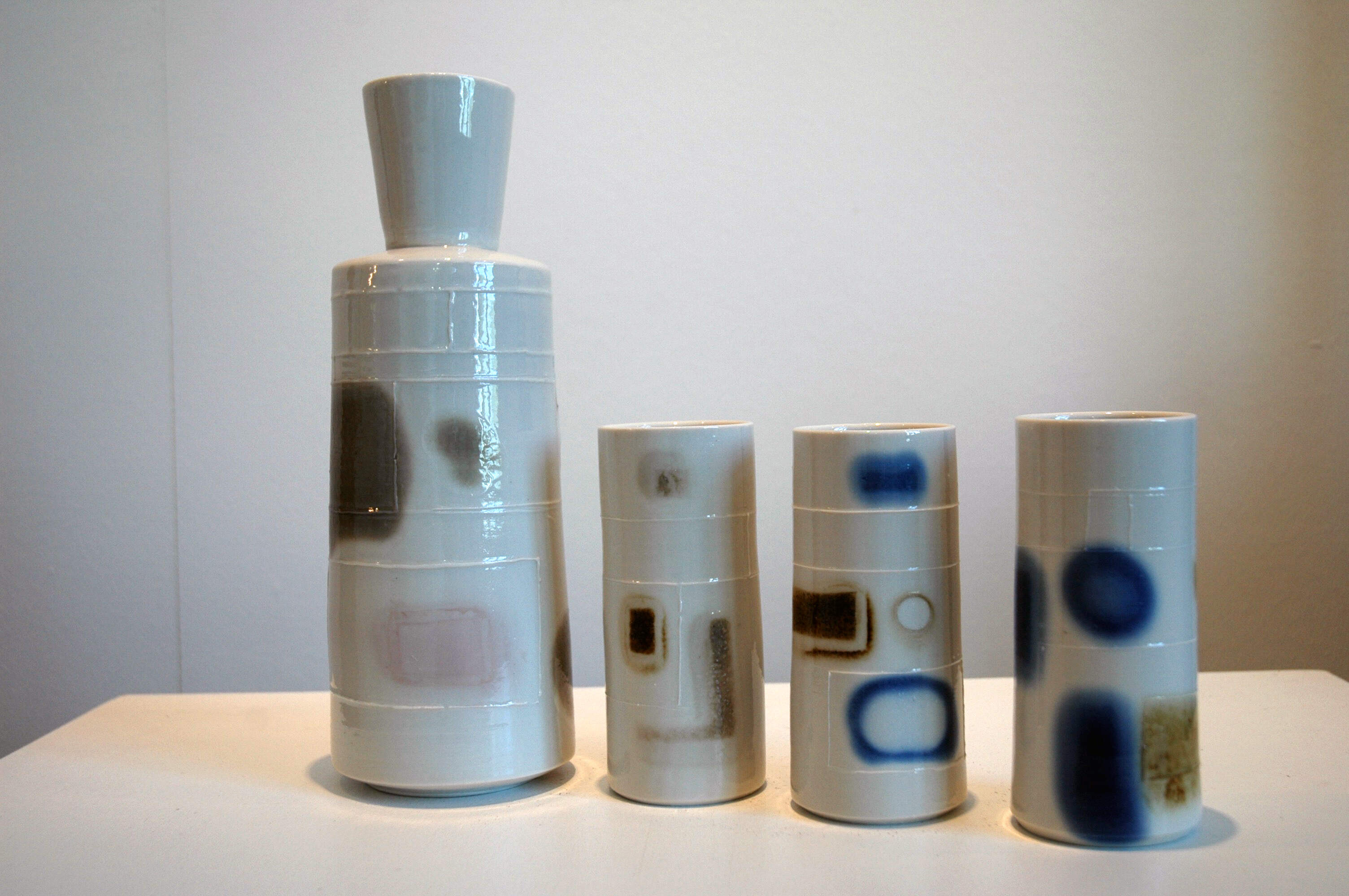 C: Serie Fineline Wasserflasche Porzellan