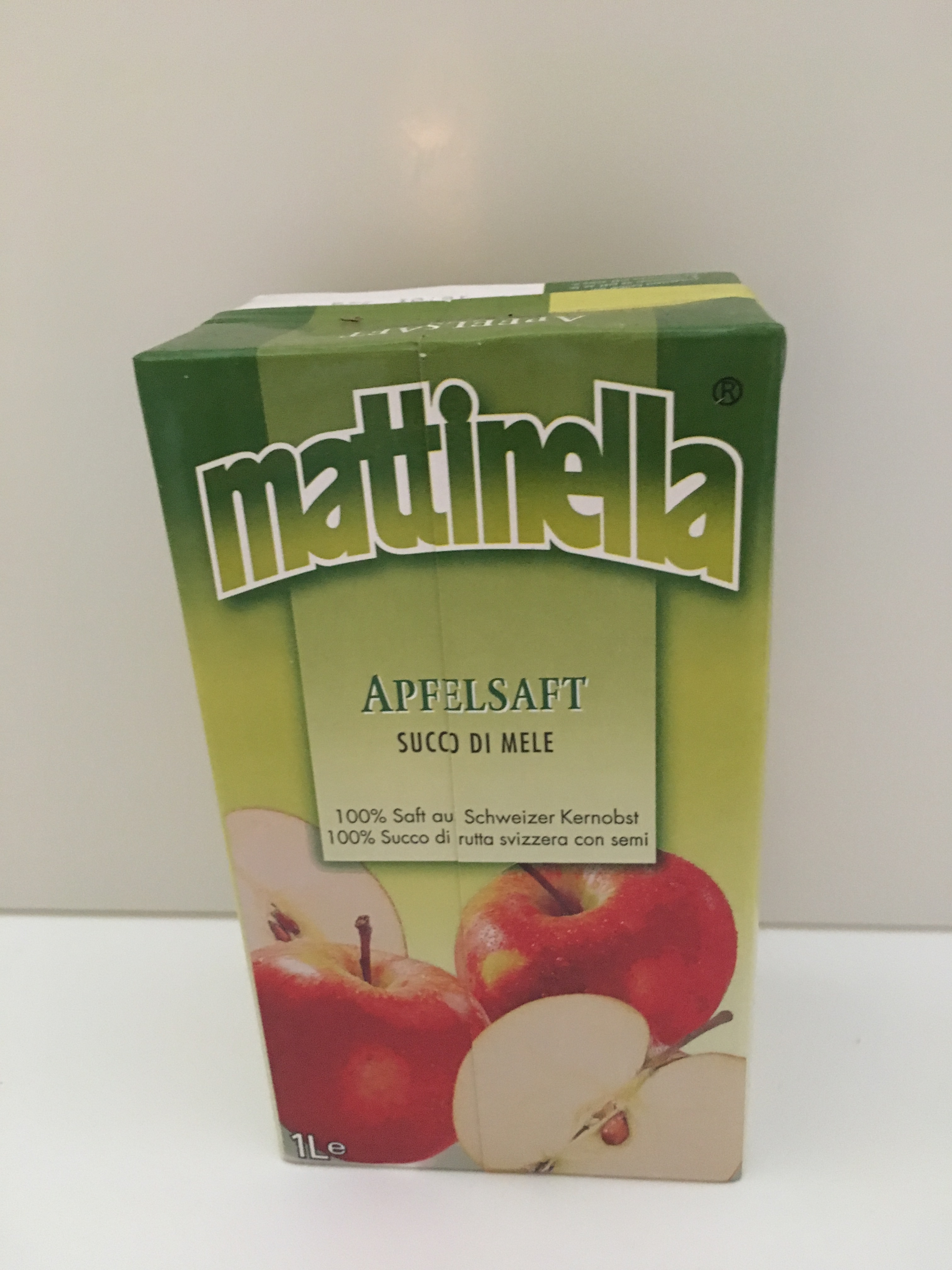 Getränke: Apfelsaft Mattinella ltr