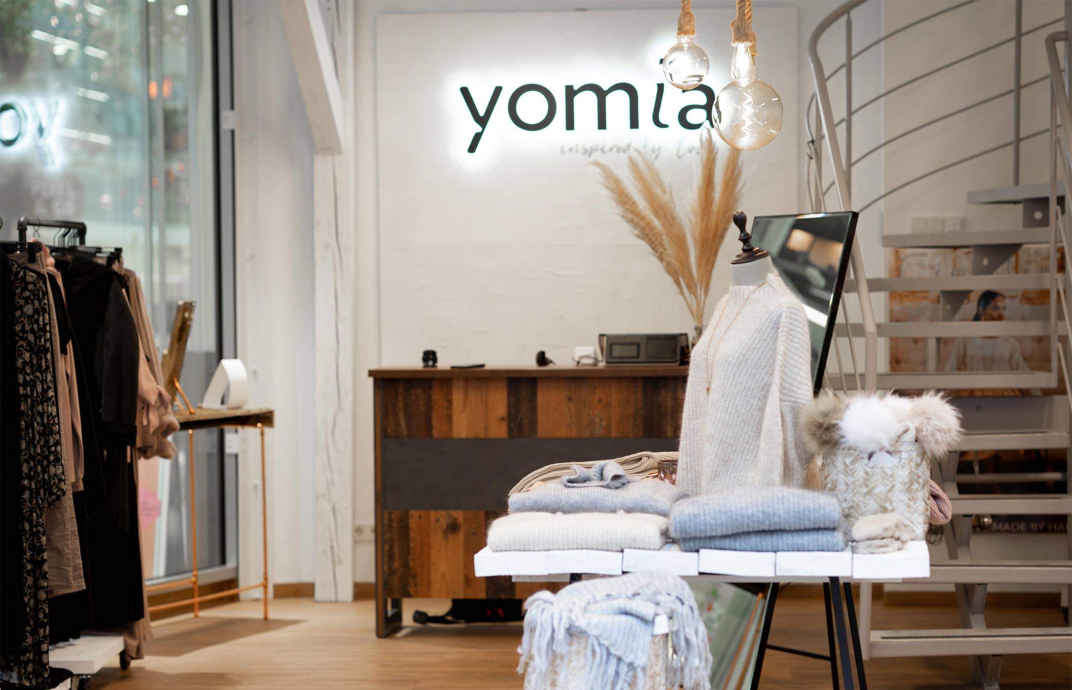 Lifestyle, Shoppen und Yoga - YOMIA