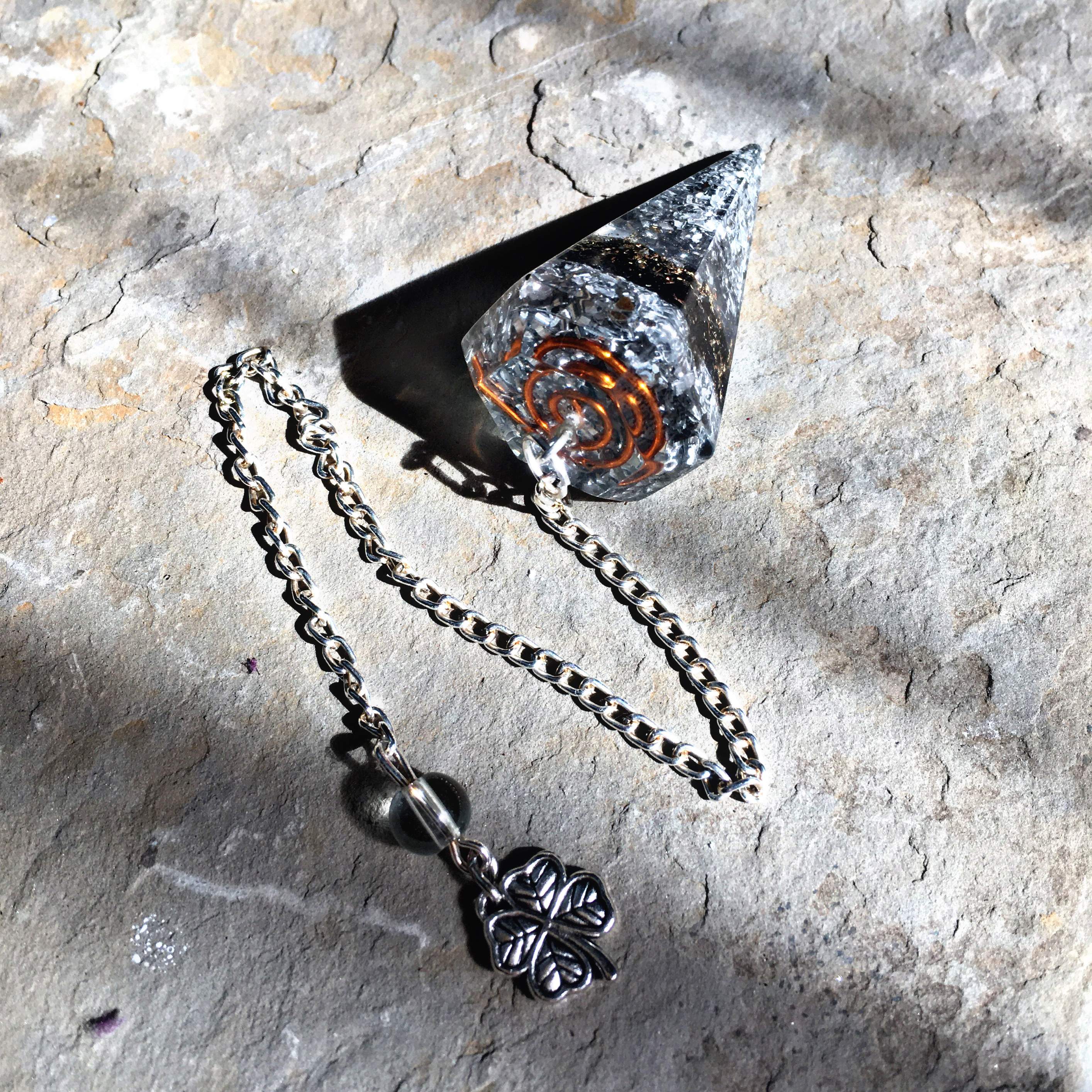 Orgon Pendel Obsidian mit Glücksklee