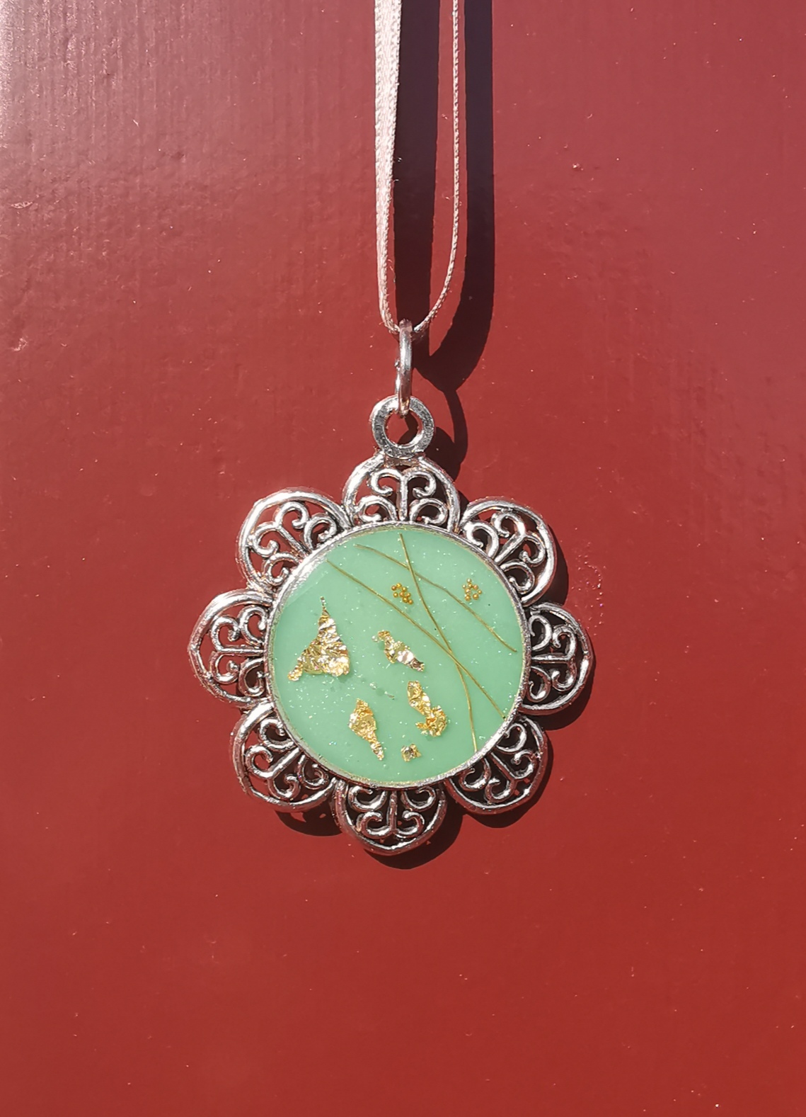 2450 - Yellow Green Silver Ornament Circle