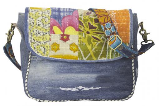 Damen Messenger Tasche. Nachhaltige Umhängetasche aus recycelter Sari & Jeans 52266