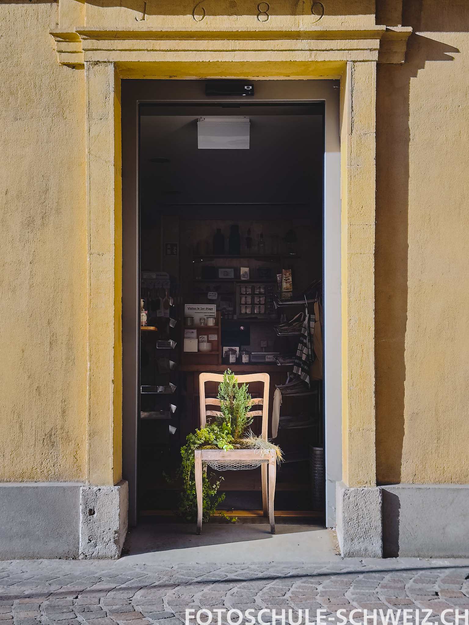 Stadtfotografie mit Smartphone in Yverdon-les-Bains: 18.10.2024