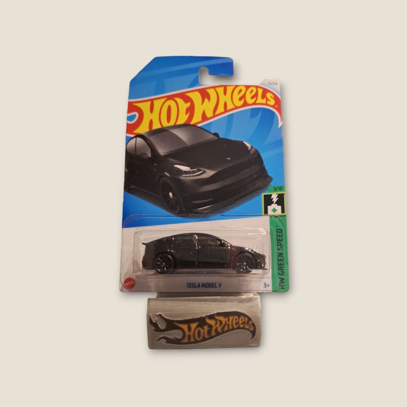 Hot Wheels HW Green Speed 2024 Tesla Model Y 3/10 L