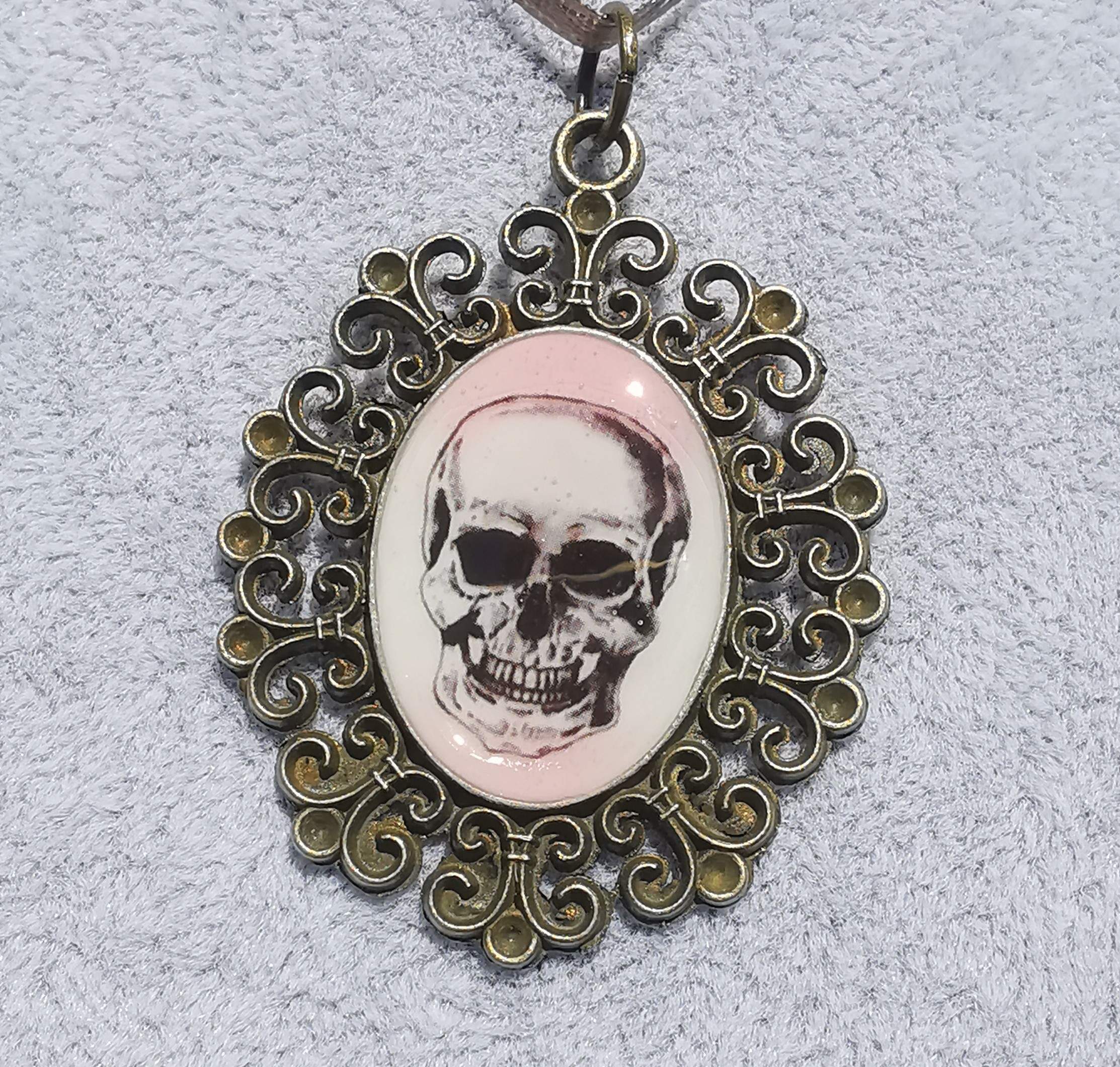 3280 - White Pink Skull Ornament