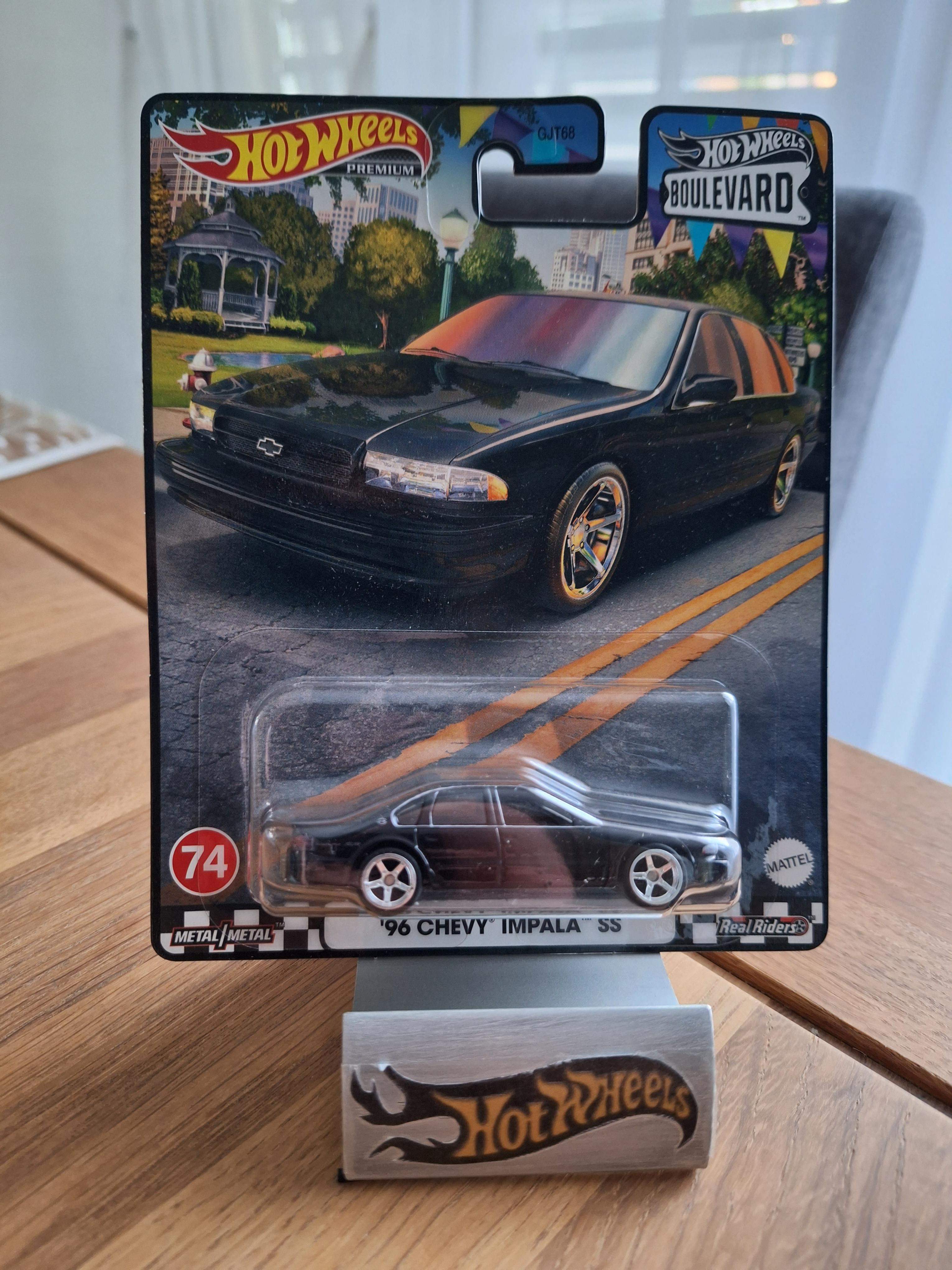 HW Premium Boulevard #74 96 Chevy Impala SS