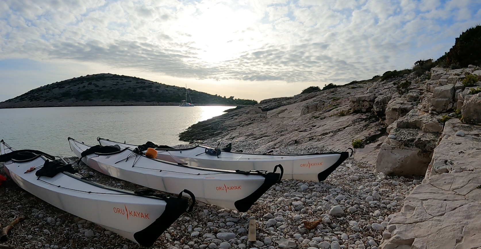 Oru Kayaks am Strand in Kroatien