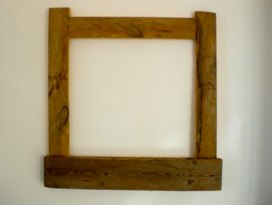 Rahmen 5, altes Holz mit schwerem Unterbrett, Bsp. 50 x 50 cm 200 SFr. /160 €