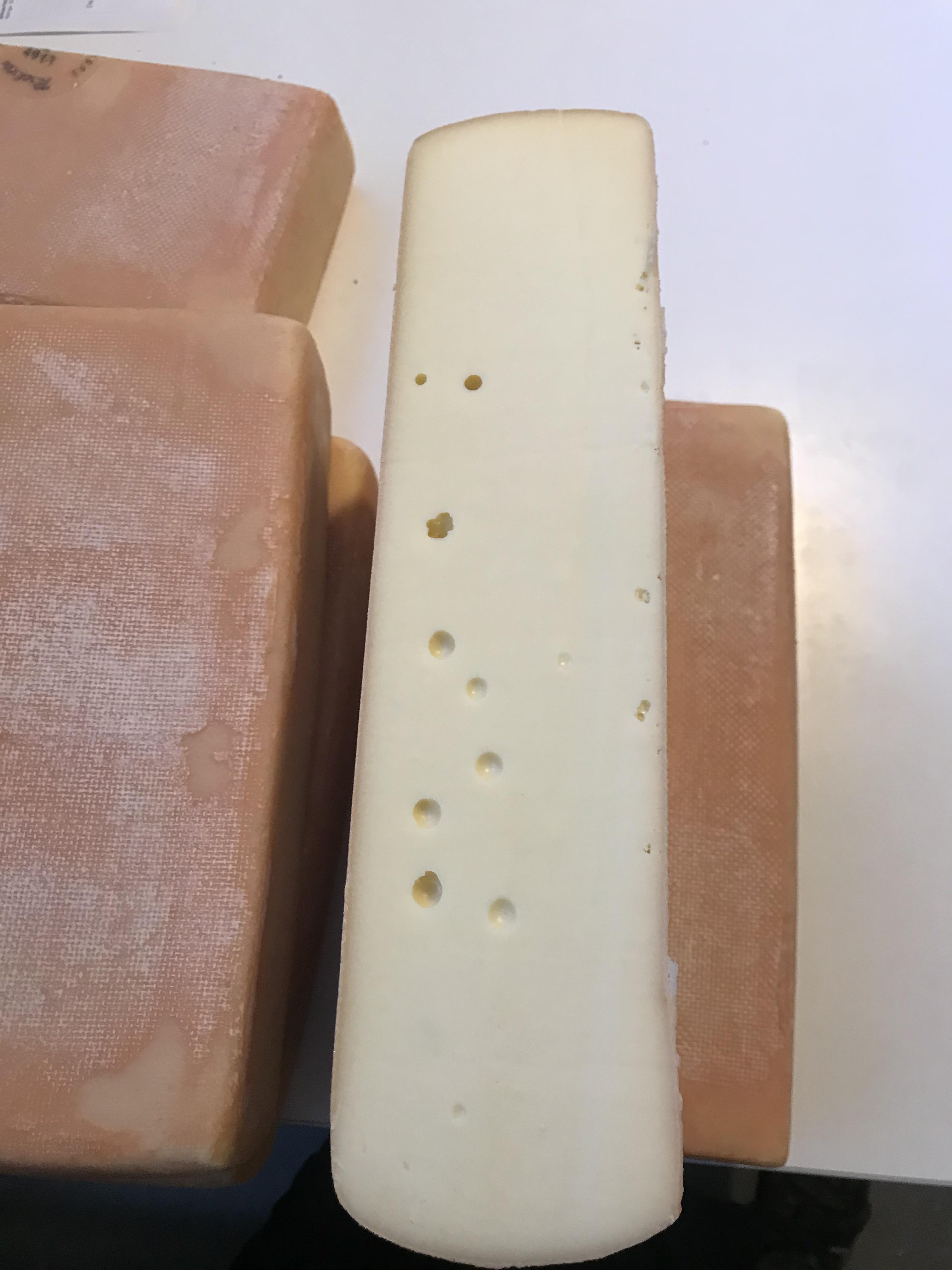 Käse: Raclette Natur in Scheiben aus Grindelwald 100gr