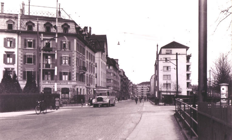 Die Manessestrasse Blickrichtung Manesseplatz in den 30er Jahren