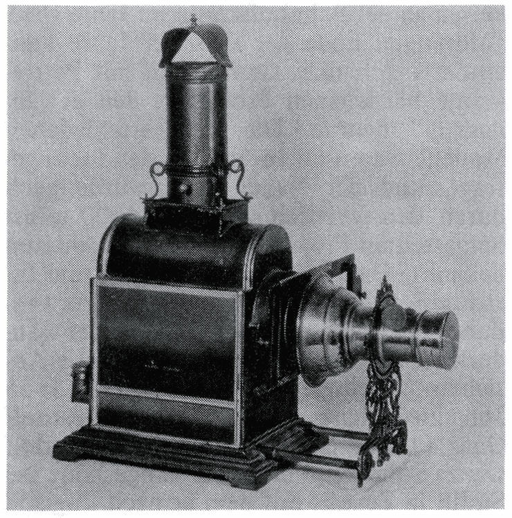 “Pinacoscop" (Projektor) 1879 für Dias 8,5 x 10 cm von J. Ganz. Zürich