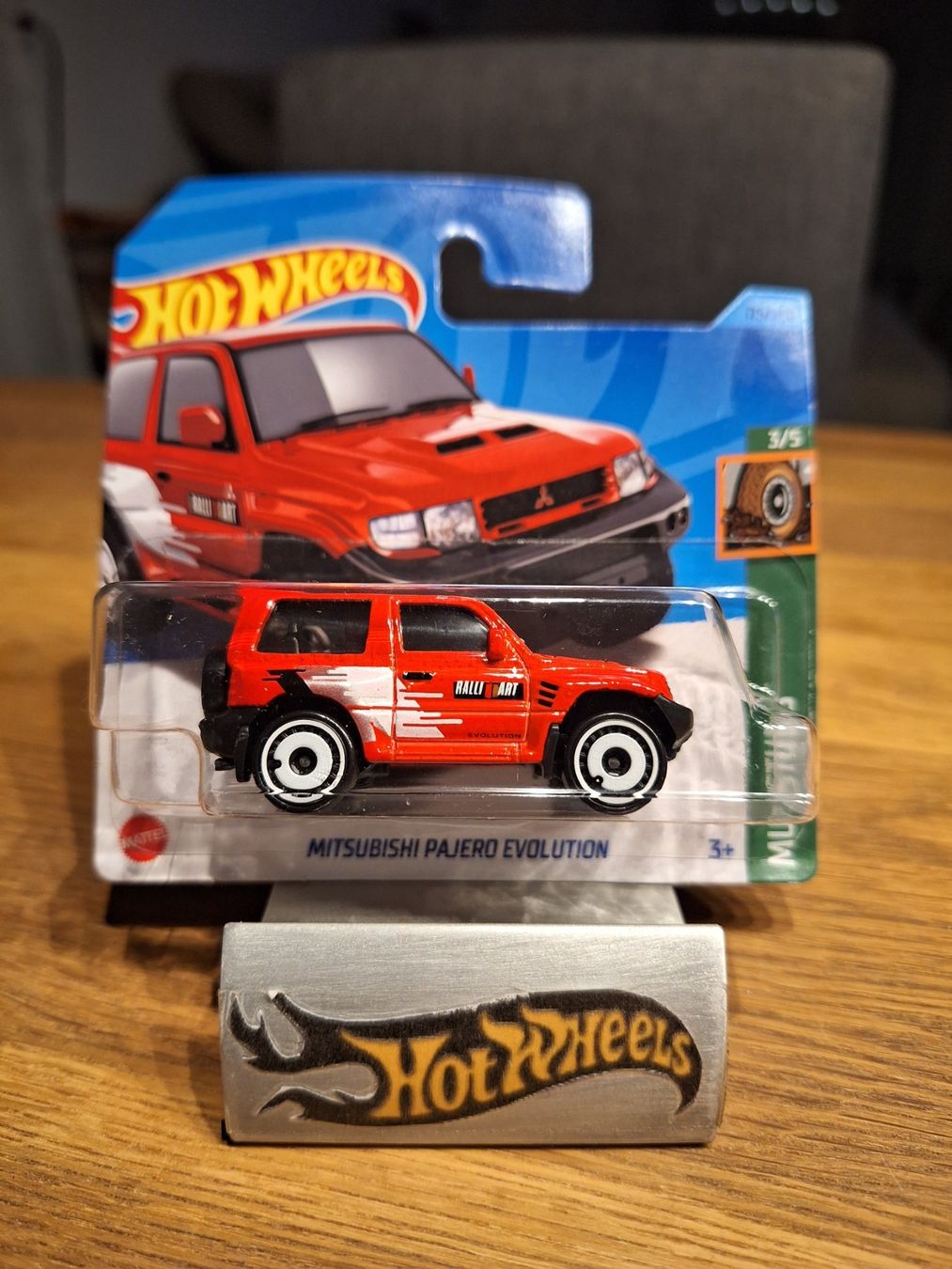 Hot Wheels Mud Studs 2023 Mitsubishi Pajero Evolution 3/5 S