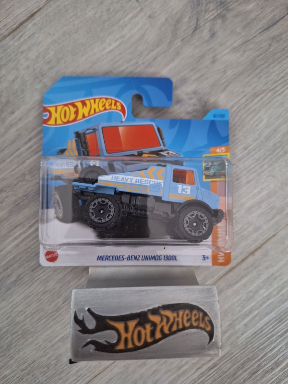 Hot Wheels HW Haulers 2023 Mercedes-Benz Unimog 1300 L 4/5 S