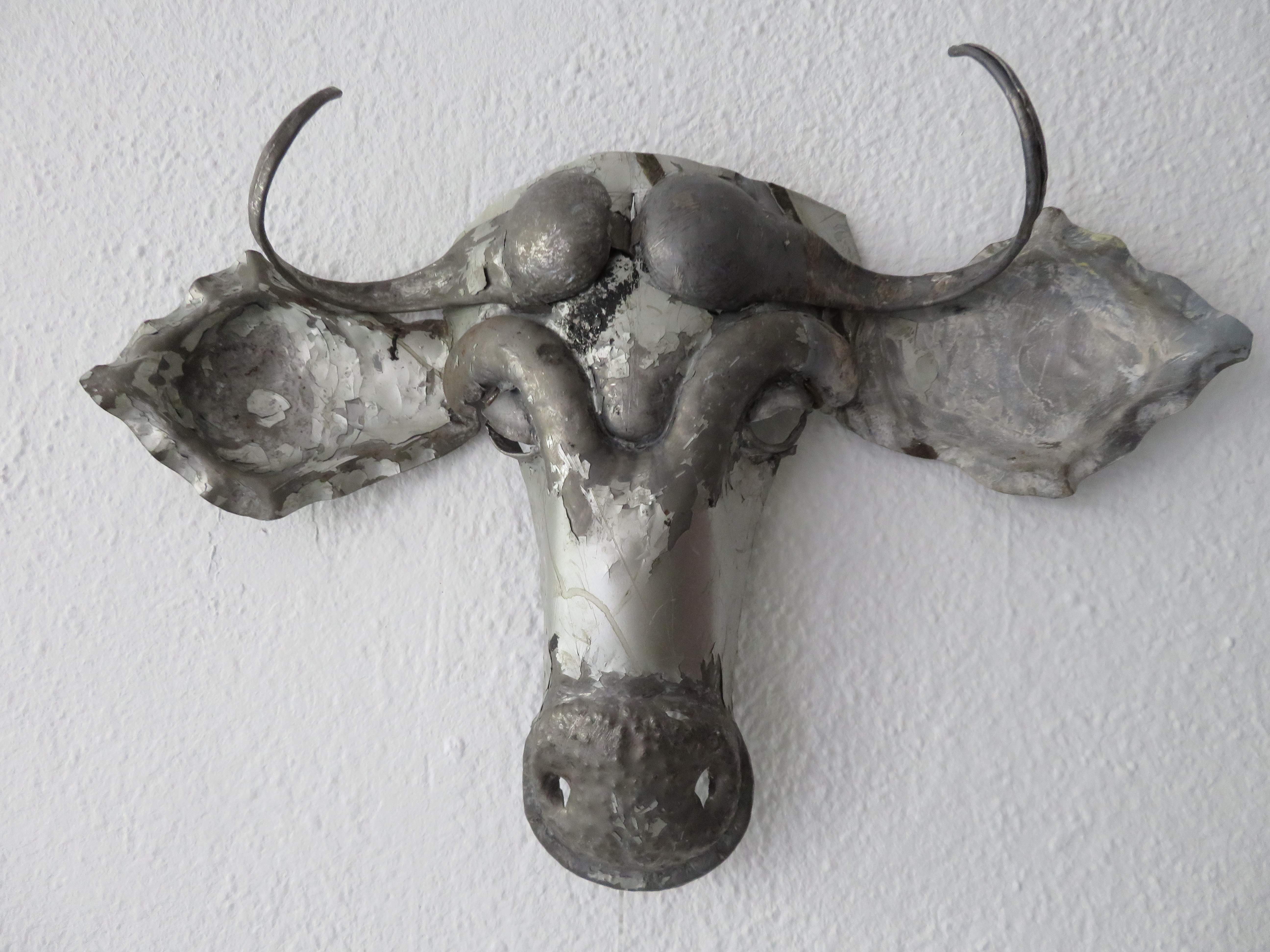 Büffel- & Antilopen-Maske als Dekor