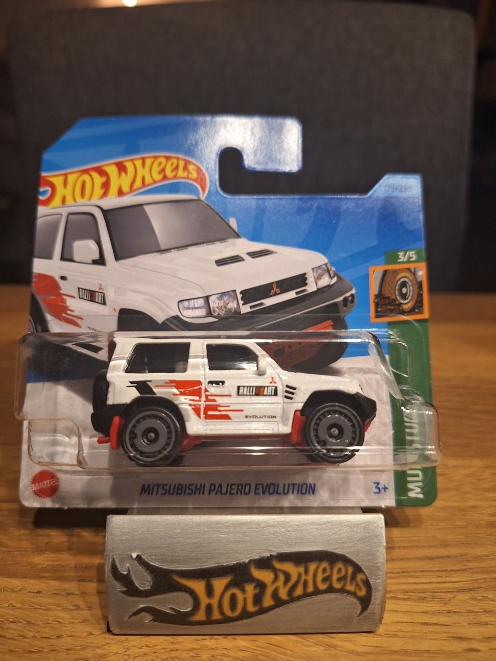 Hot Wheels Mud Studs 2023 Mitsubishi Pajero Evolution 3/5 S