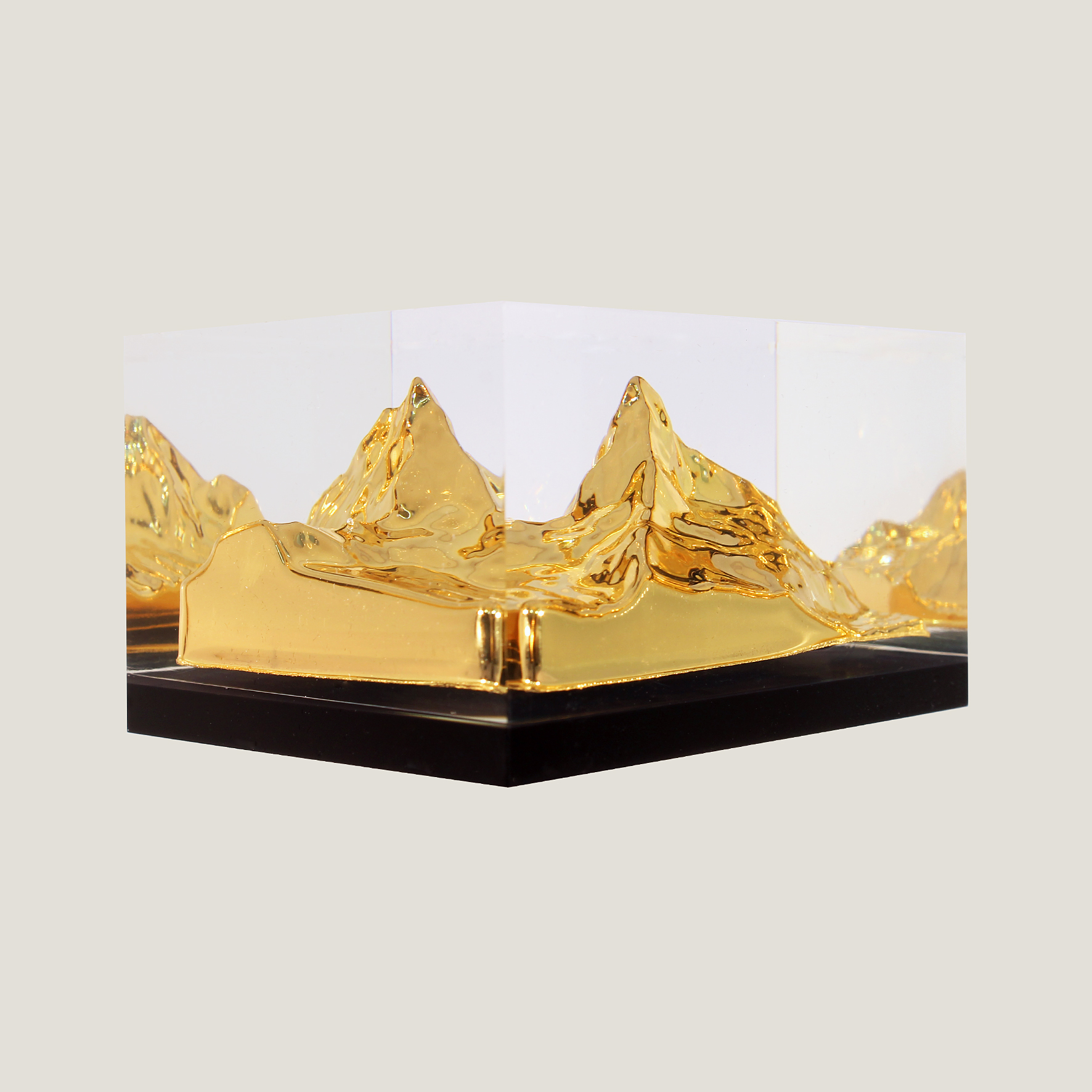 Matterhorn mini - 24 karat vergoldetes 3D Bergmodell SMARKS® M2