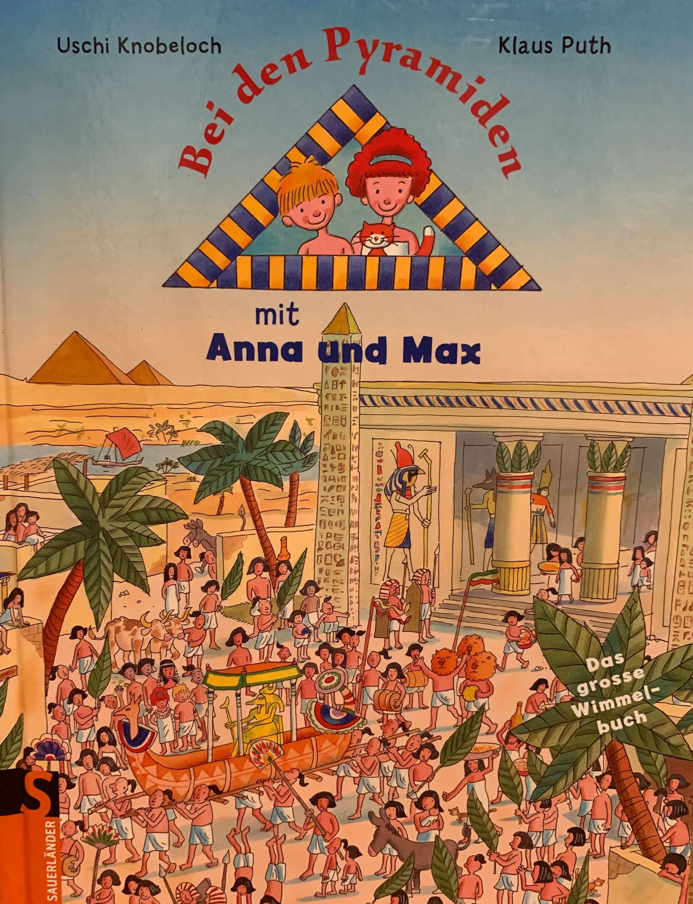 Bei den Pyramiden mit Anna und Max