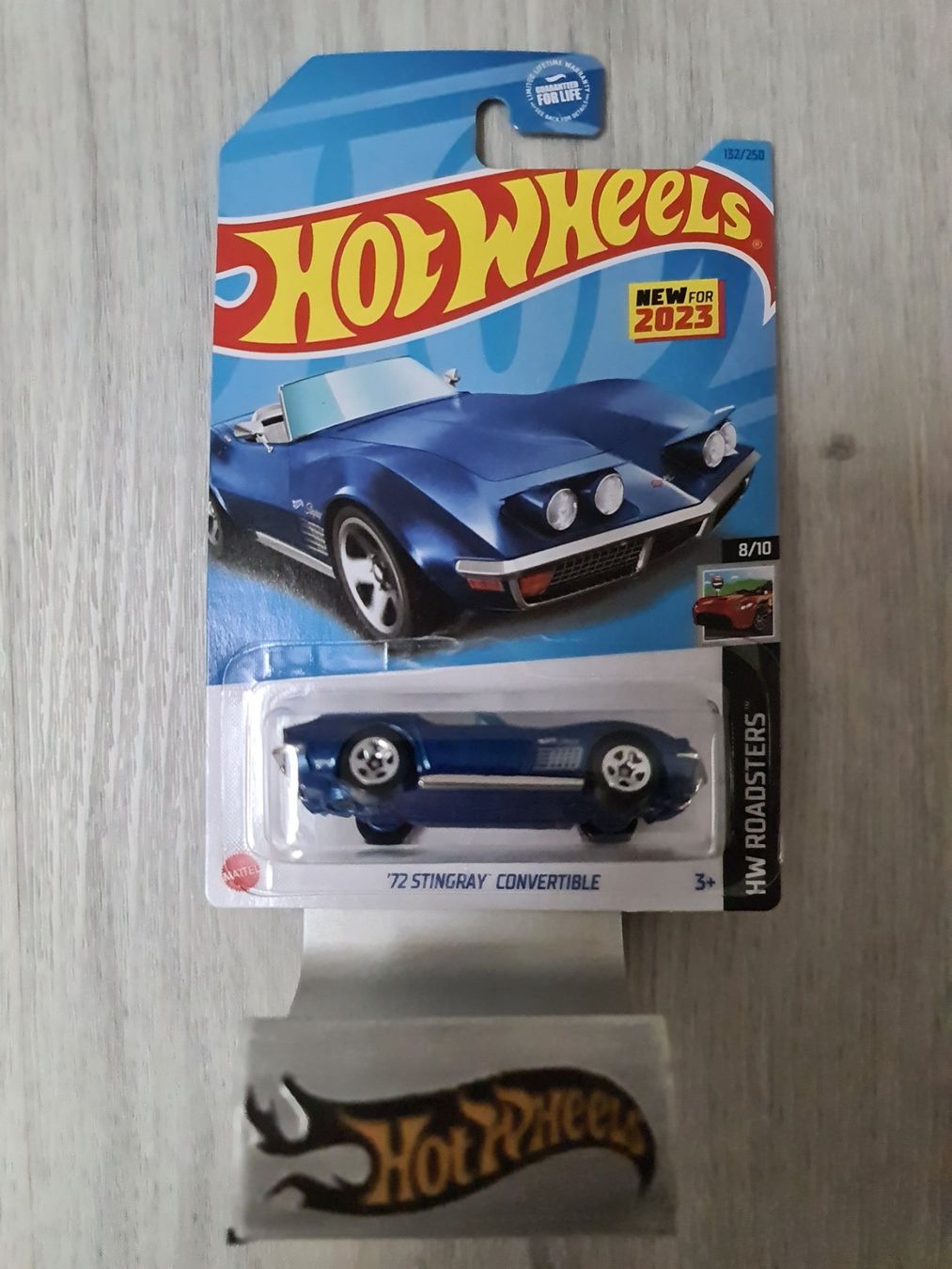 Hot Wheels HW Roadsters 2023 72 Stingray Convertible 8/10 L