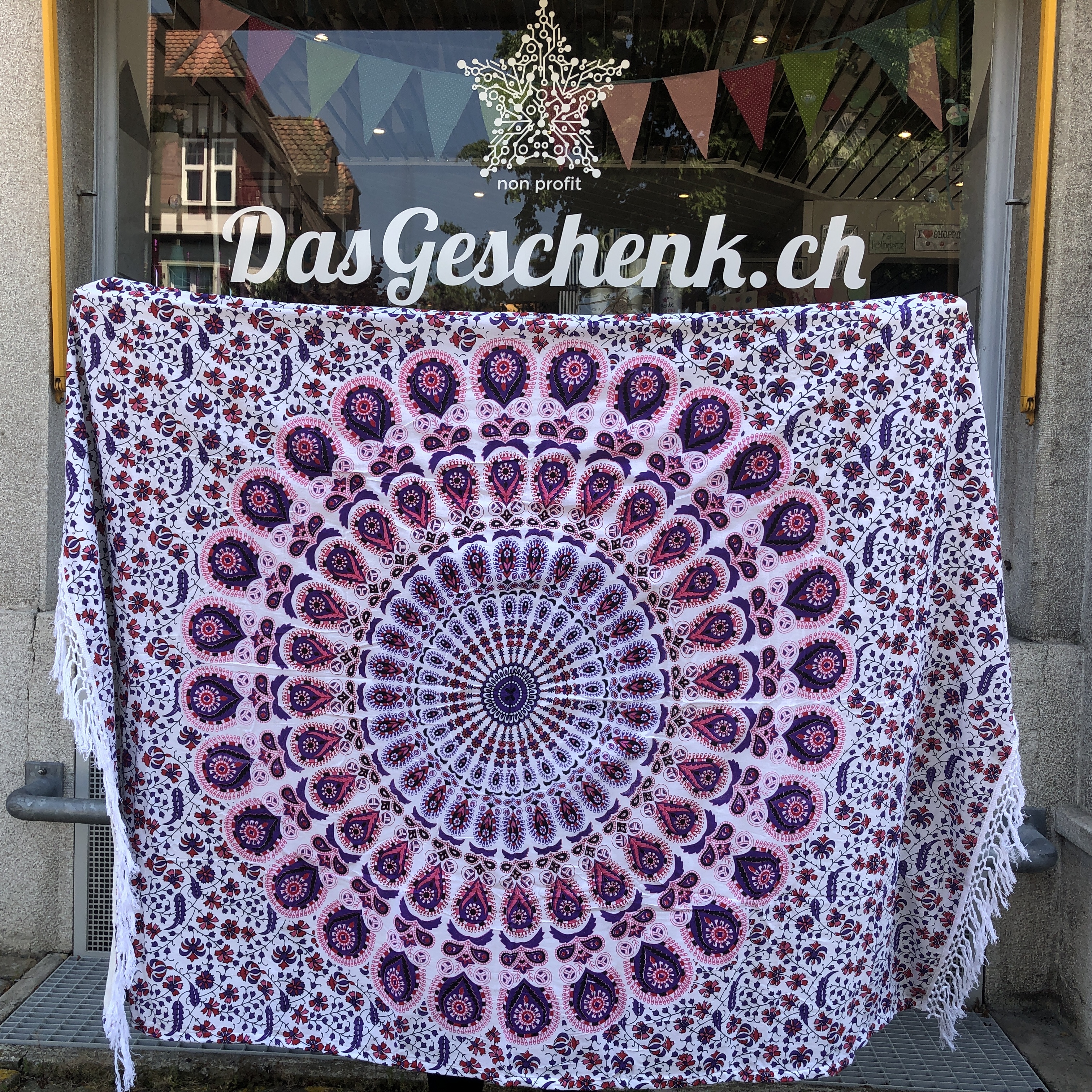 Badetuch - Strandtuch 140x200 cm mit wunderschönem Mandala