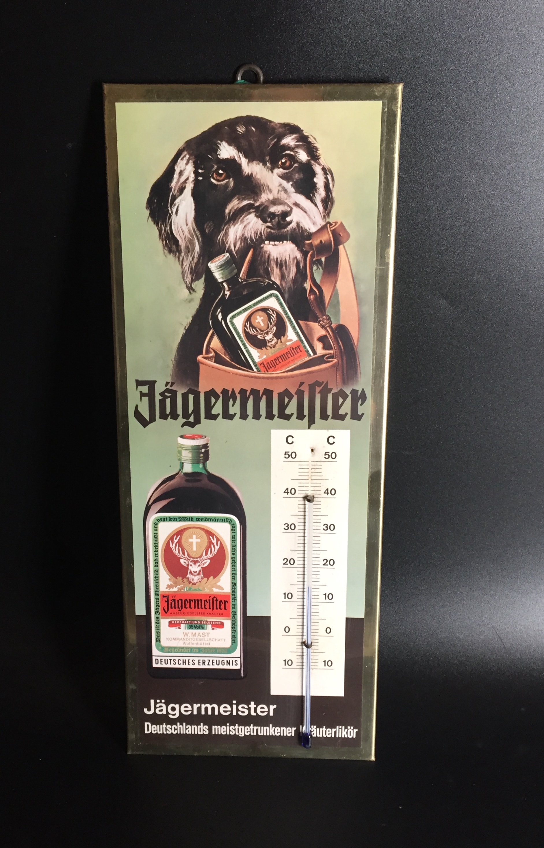 Jägermeister Schild mit Thermometer