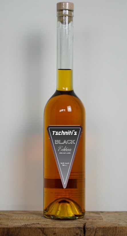 Tschniti's Black Edition Aprikosenlikör Flasche 50cl