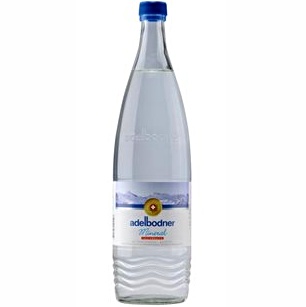 Getränke: Mineralwasser Adelbodner blau ltr. im Glas