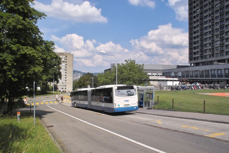 Ab 1981 fuhren die Busse der Linie 80 bis zum Stadtspital Triemli