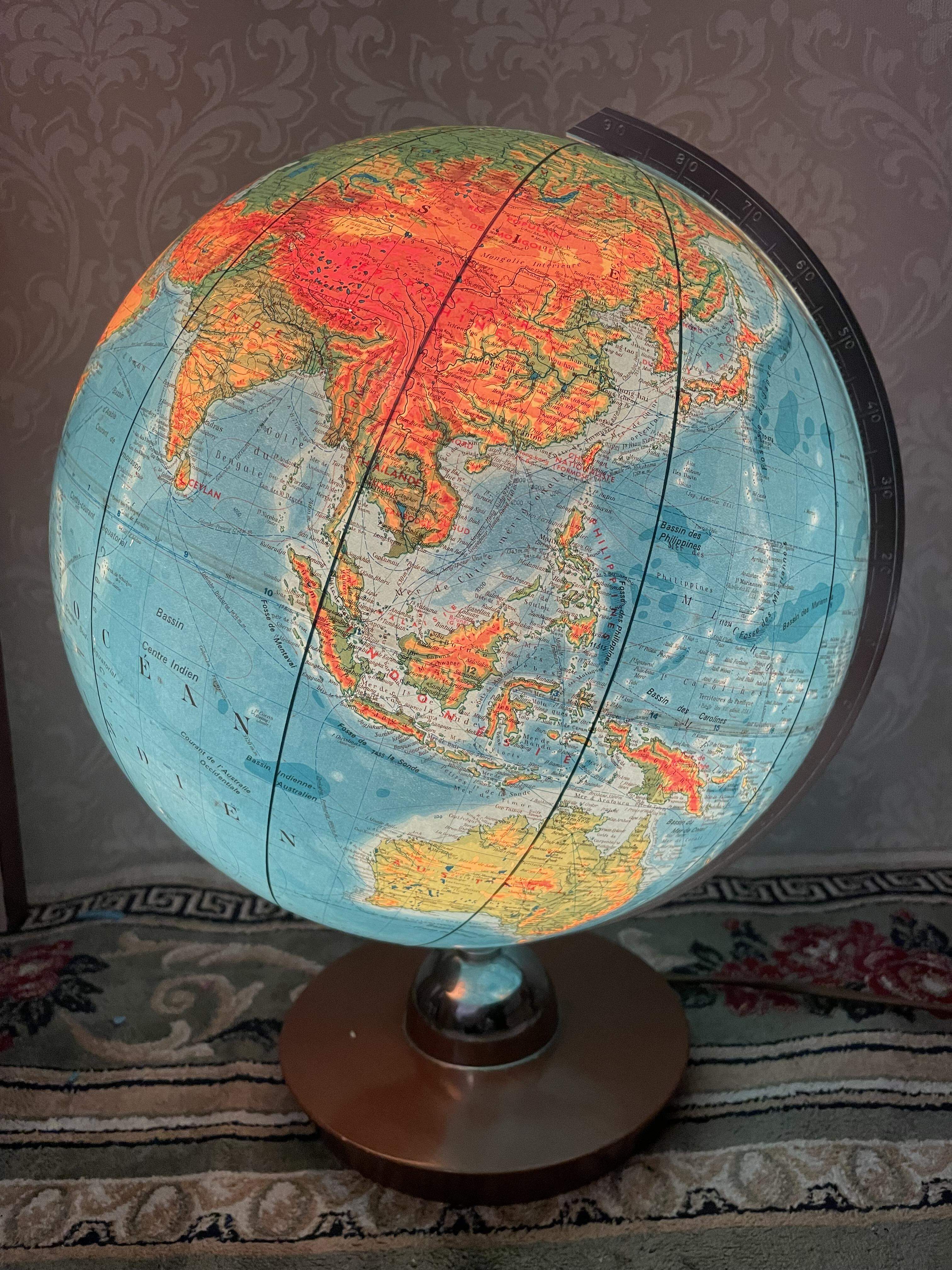 JRO Globus aus den 70ern, beleuchtet