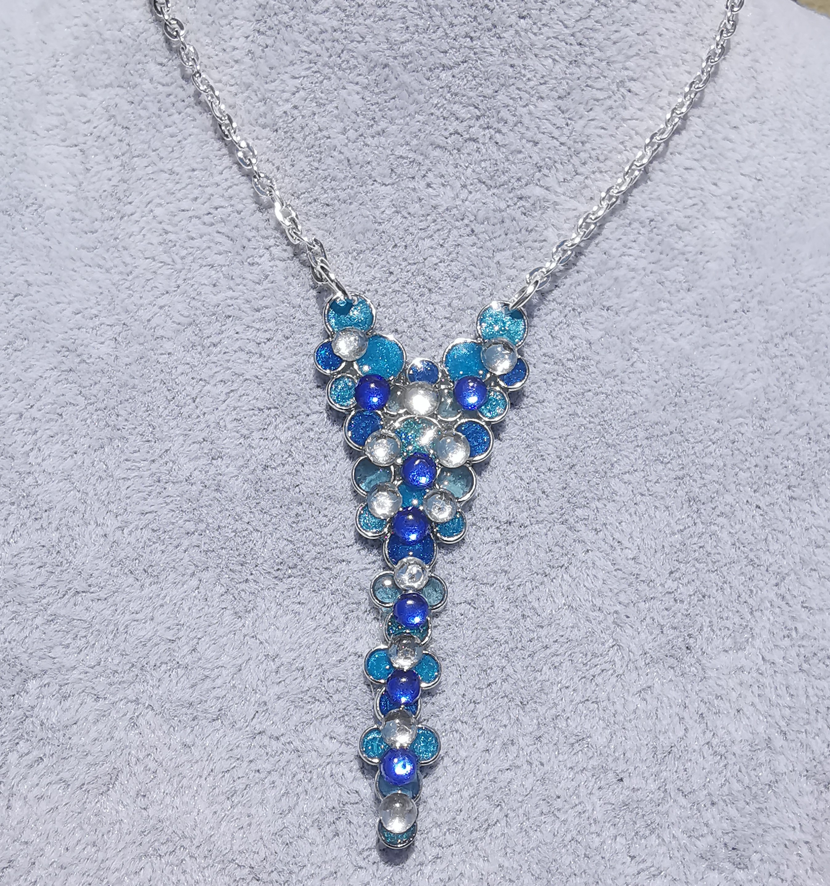 3410 - Blue White Glitter Necklace