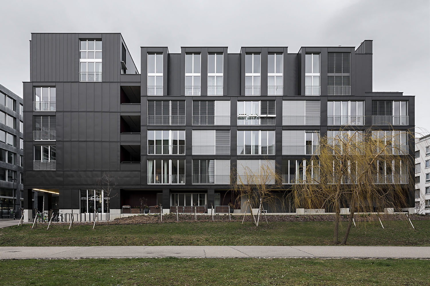 Haus Min Max, Glattpark - Architektur: Edelaar Mosayebi Inderbitzin Architekten - freie Arbeit