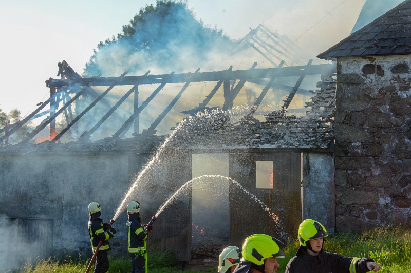 14 Feuerwehren bei Großbrand im Einsatz