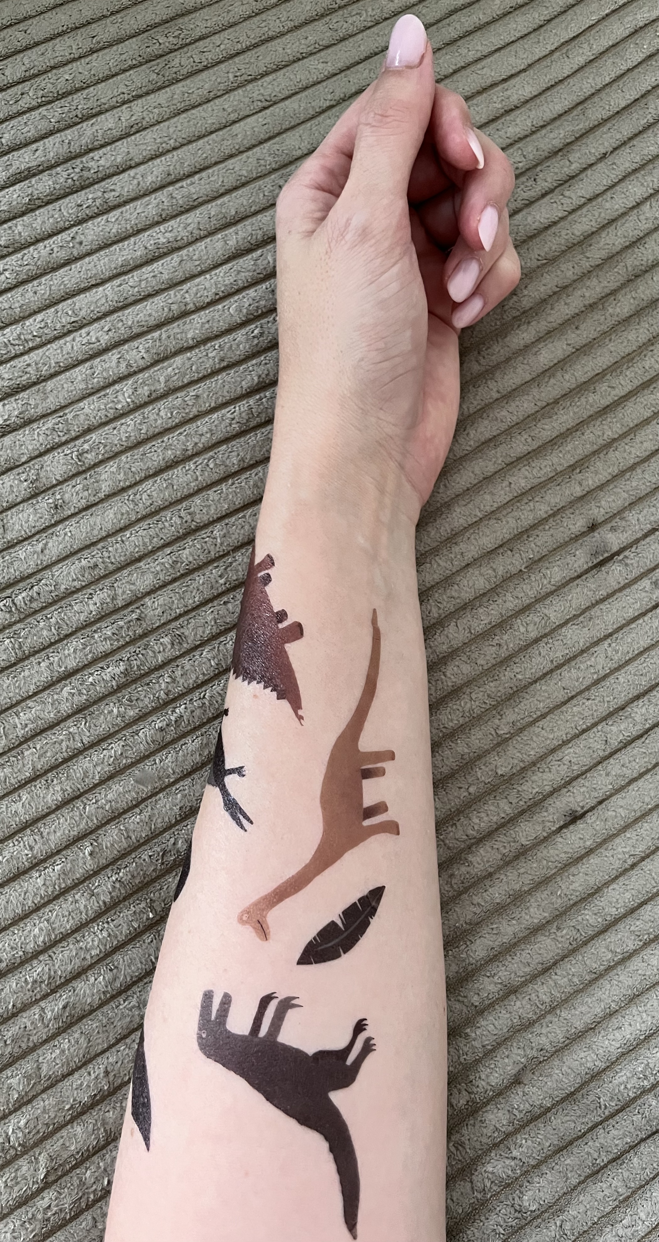 Temporäre Tattoos Set für Kinder, 7 Dinosaurier