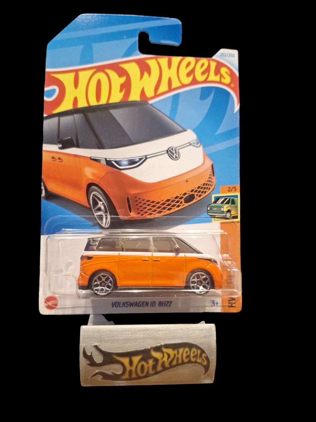 Hot Wheels HW Vans 2024 Volkswagen ID. Buzz 2/5 L