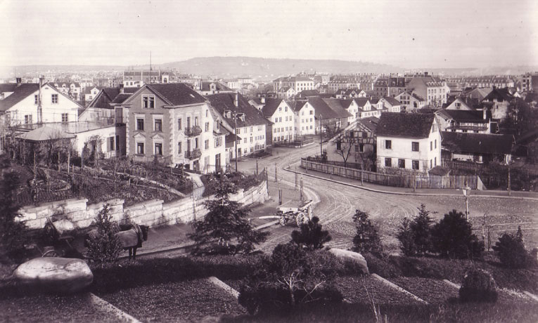 Bühlstrasse-Zweierstrasse mit Blick auf Restaurant Schlössli 1892