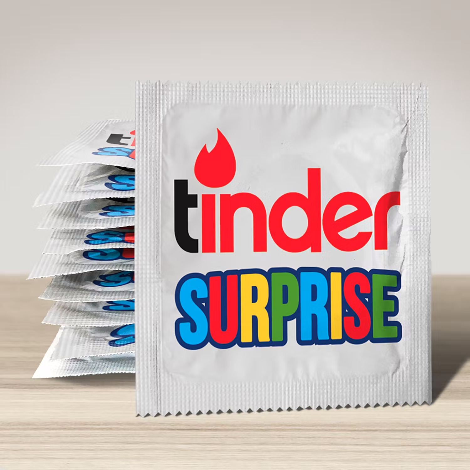 Humorvolles Kondom  - Tinder Surprise