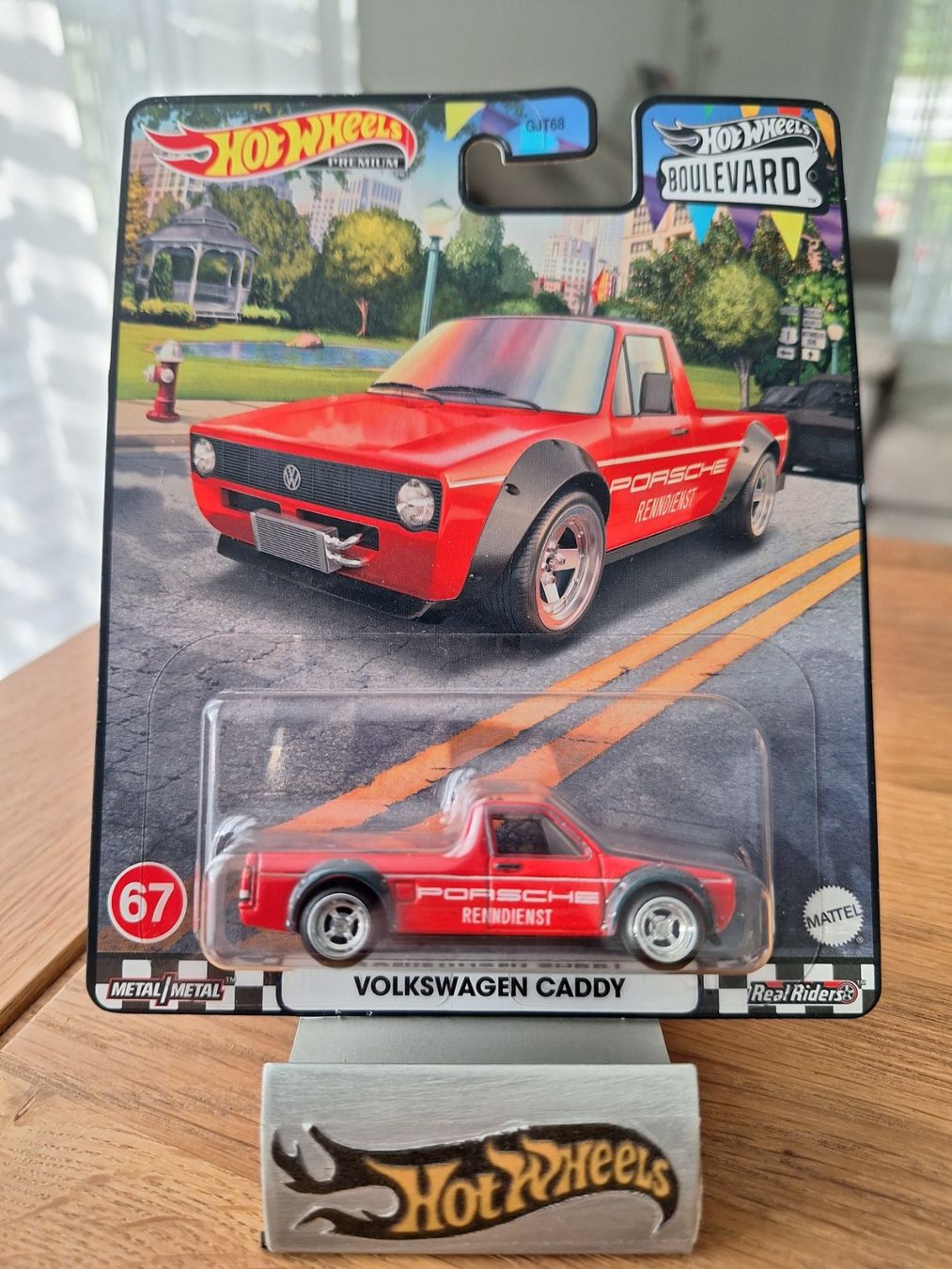 Hot Wheels Premium Boulevard Volkswagen Caddy #67