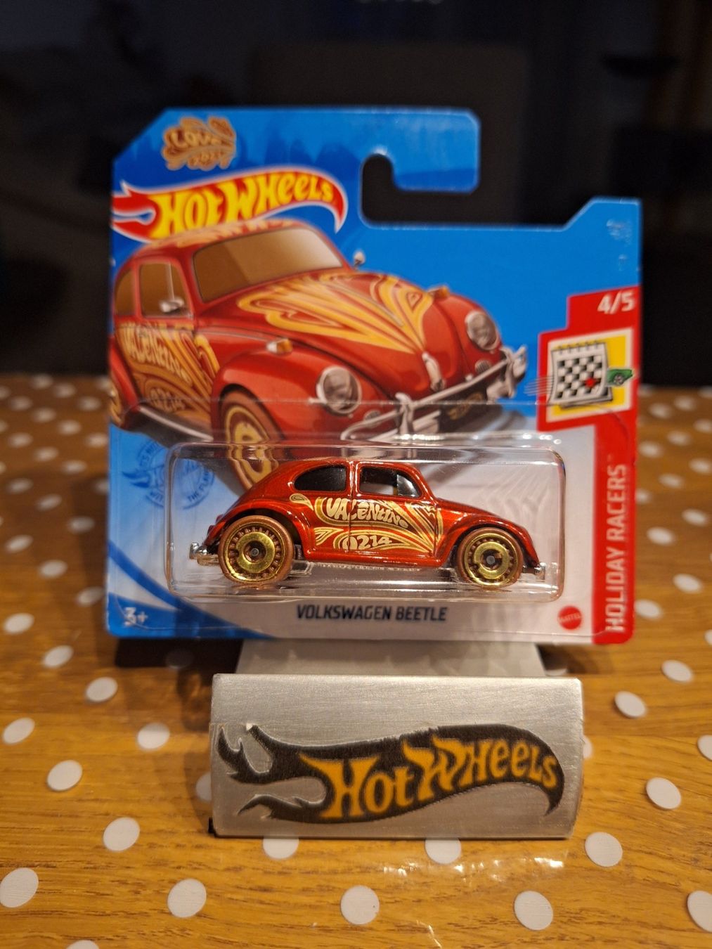 Hot Wheels Holiday Racers 2021 Volkswagen Beetle 4/5 S