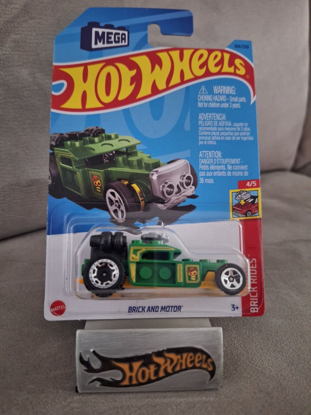 Hot Wheels Brick Rides 2023 Brick and Motor 4/5 L