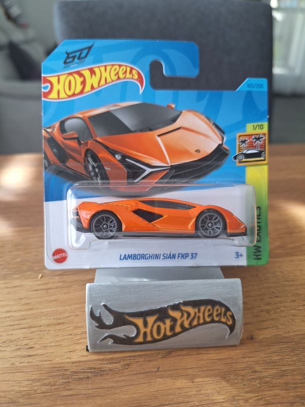 Hot Wheels HW Exotics 2023 Lamborghini Sian FKP 37 1/10 S