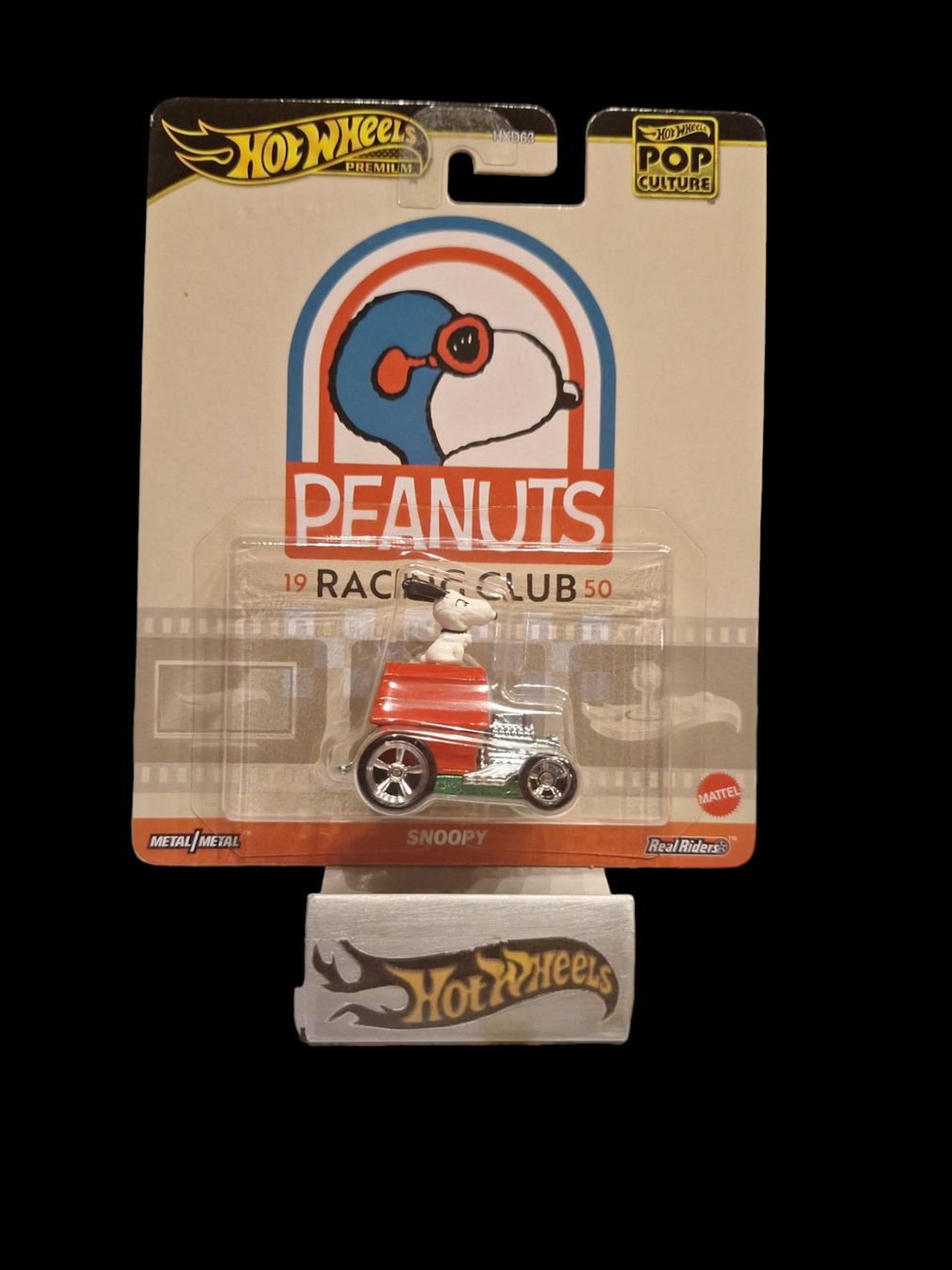 Hot Wheels Premium 2024 Peanuts Racing Club Snoopy