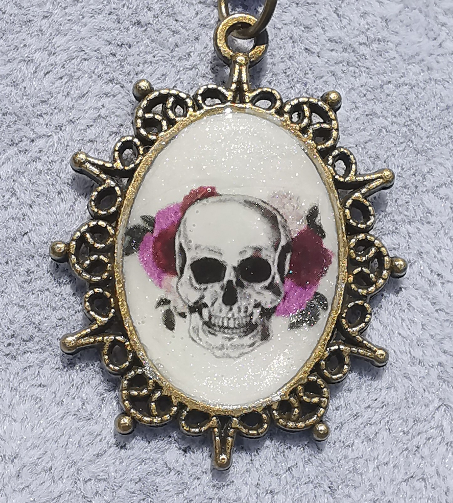 3400 - White Pink Skull Ornament