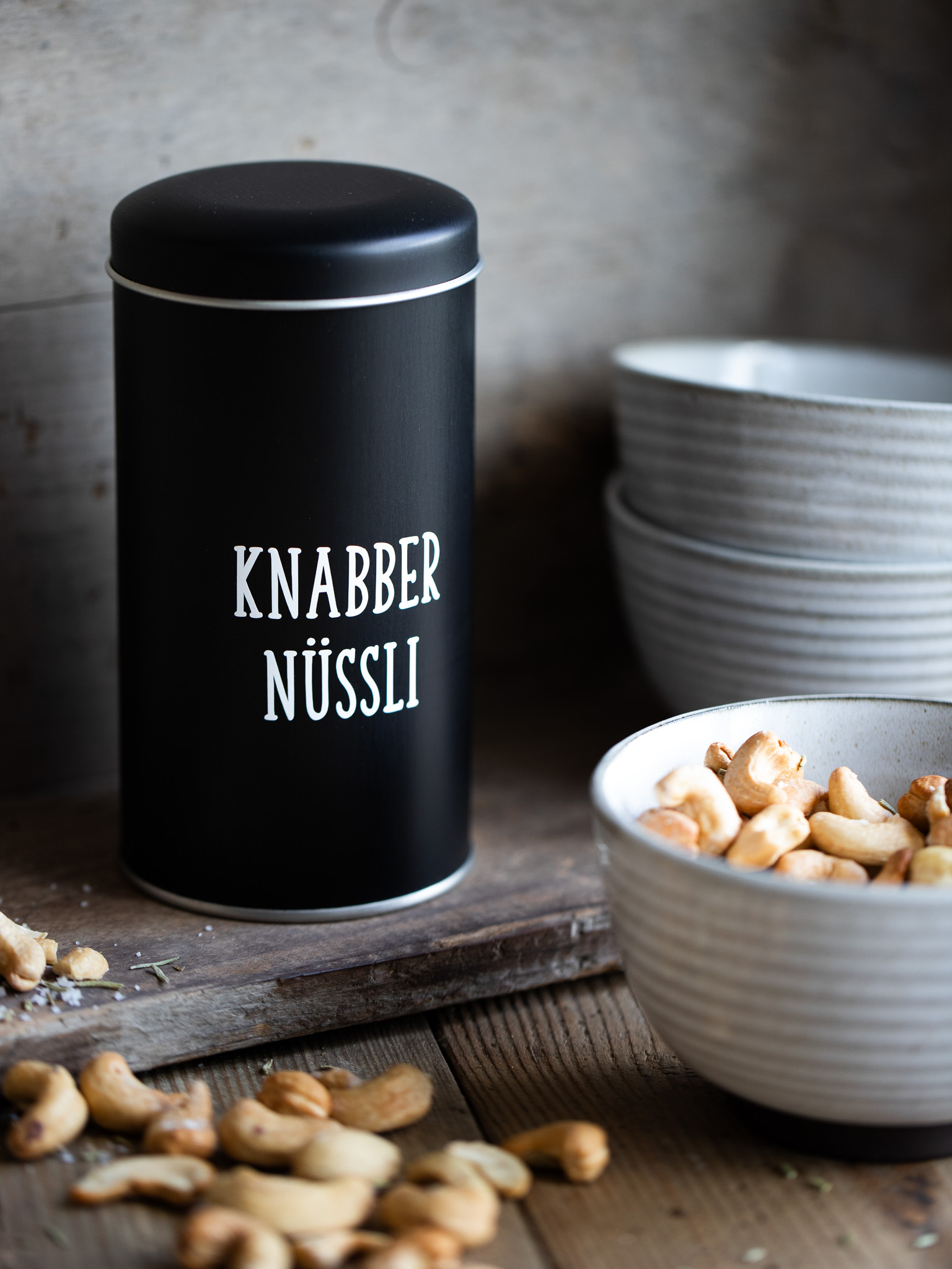 Knabber-Nüssli Dose mit Rezept