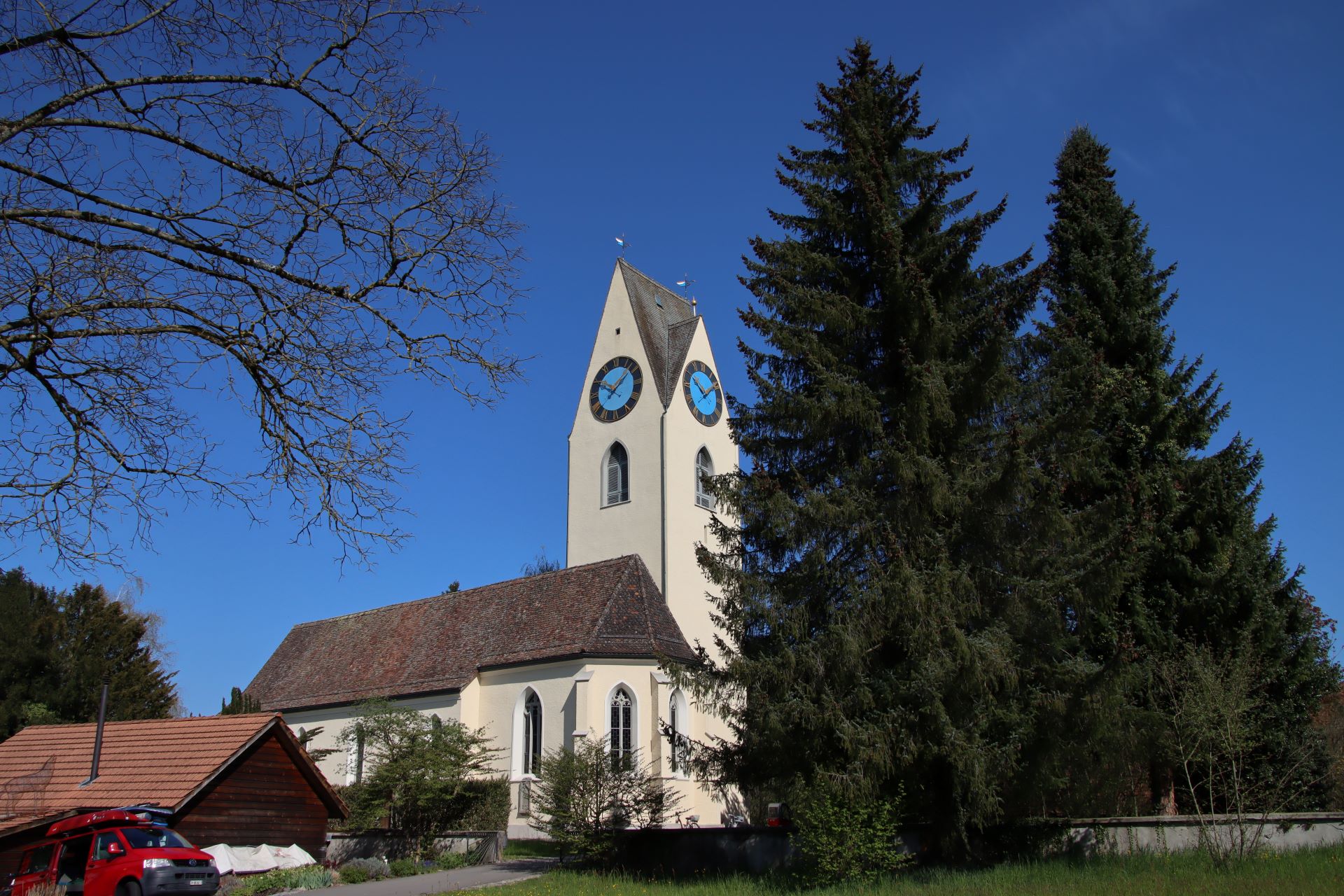 In unserer unmittelbaren Nachbarschaft liegt die Reformierte Kirche Ottenbach